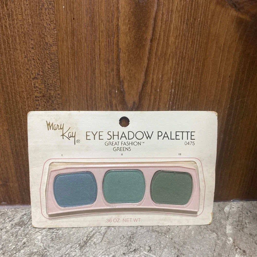 VTG MARY KAY EYE SHADOW PALETTE GREAT fashion greens 0475 SEALED NOS